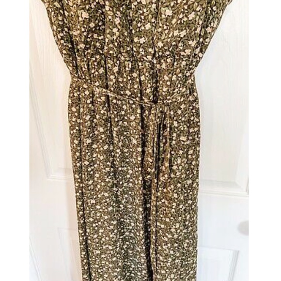 NWT B Collection By Bobeau Curvy Green Dress - Picture 5 of 6